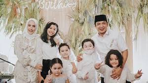 Shakina Datang Sementara Kiesha Alvaro Tak Ada Di Perayaan Ultah Pasha Ungu Adelia Beri Penjelasan Tribun Solo