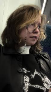 3 minute microwavable end avatar was certainly a discord nickname from that  era… #hehim #mlm #20 #04 #tma #themagnusarchives #tmatheend #theend  #oliverbanks #oliverbankstma #antonioblake