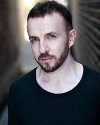 PERFORMER PROFILE: DECLAN LONG