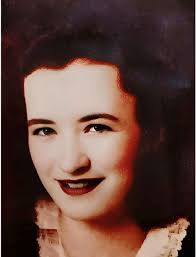 Nail lines after 40 a clear sign