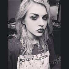 Frances Bean Cobain On Twitter Frances Bean Cobain Beauty Hair Inspiration