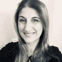 Heather Cushman's Instagram, Twitter & Facebook