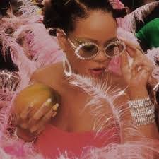 Lea Luellen's Instagram, Twitter & Facebook