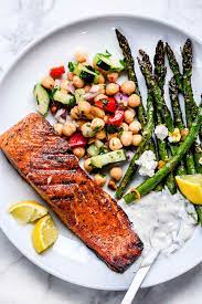 The sauce, tangy and tart with a little bit of citrus, has candy, salty, and bitter, and, fortunately, doesn't require any cooking. How To Make The Best Grilled Salmon Foodiecrush Com