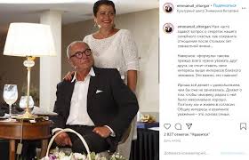 камеди клаб путин меркель ким чен ын полная версия Mne Opyat Povezlo Emmanuil Vitorgan Podelilsya Formuloj Semejnogo Schastya