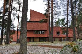 Besides the residence, the grounds of the experimental house also contain a sauna as well as aalto's boat and it's enclosure. Books The Alvar Aalto Guide Aalto Alvar