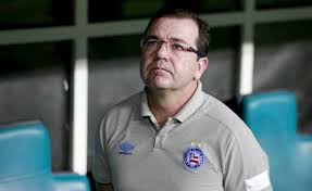 Segundo apurou o ge, enderson estava em casa e teve uma piora no quadro de covid. Enderson Moreira E O Novo Treinador Do Fortaleza Contrato Ate O Final De 2021 Noticias Galaticos Online