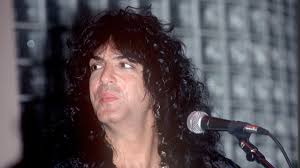 Legendary Rocker, 73, is Unrecognizable While Sipping Coffee