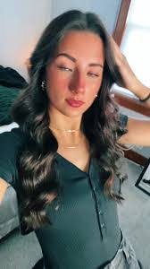 Autumn Glenn's Instagram, Twitter & Facebook