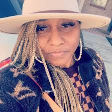 Keisha Simmons's Instagram, Twitter & Facebook