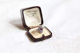 Antique Ring Box Vintage Ring Box Burgundy Gold Leather Ring Box Proposal Ring Box Wedding Ring Box Engagement Ring Box Free Ship Antique Ring Box Antique Engagement Rings Antique Rings