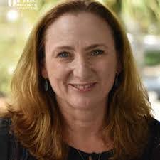 Kelly Pyper's Instagram, Twitter & Facebook