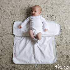 Pucken, wie es heute in industrieländern angewendet wird, ist niemals eine technik, mit der ein baby gefesselt oder ruhiggestellt werden soll, sondern eine. Welche Kleidung Unter Dem Pucktuch Pucken Mit Pacco