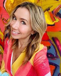 It's just possible I was channeling this Andrea Granger painting this  morning when I was getting dressed for a day at @atelierseagrandon. #art  #fineart #contemporaryart #contemporarypainting #abstractart  #abstractpainting #rebirth #ootd #artgallery ...