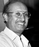 Amar Akbar Anthony (1977)