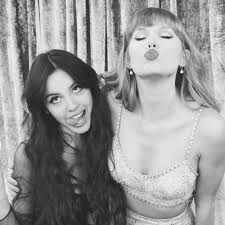 I've been doing it for as long as i can remember and i fall more in love with it every day. Olivia Rodrigo Mochte Mit Taylor Swift Bei Einem Speak Now Song Music News Duettieren Siing