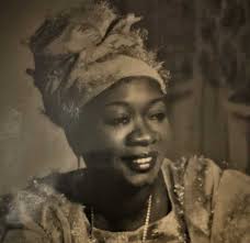 The African princess who defied the odds to become Queen and the first  woman lawmaker in Sierra Leone — Vickie Remoe