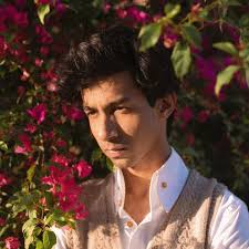 Umer Darr (@umerdarr) • Instagram photos and videos