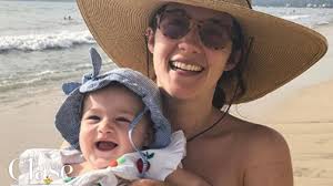 Ximena sarinana is an actress, singer, songwriter producer from mexico city. Ximena Sarinana Habla Por Primera Vez De Su Hija Franca Youtube