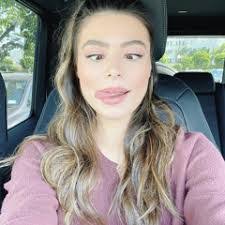 Molly Patrick's Instagram, Twitter & Facebook