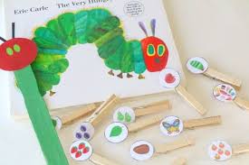 The very hungry caterpillar story for children. The Very Hungry Caterpillar Story Sequencing Activity Raupe Nimmersatt Die Kleine Raupe Nimmersatt Kleinkindentwicklung