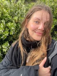 Katie Hambrick's Instagram, Twitter & Facebook