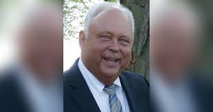 Troy Whipple's Instagram, Twitter & Facebook