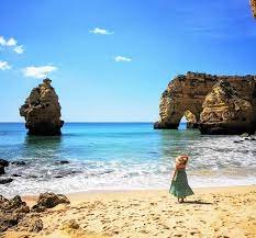 Suites alba resort & spa is located on the cliff of praia de albandeira. The 15 Best Beaches In Algarve Portugal Diana S Healthy Living