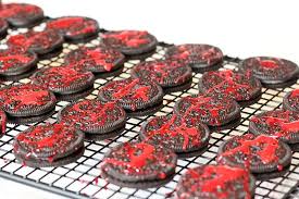 Preheat oven to 400 degrees. Blood Spatter Oreo Cookies Add Sanguinary Touch To Halloween Party