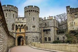 Windsor castle is often used by the queen to host state visits from overseas monarchs and recent state visits held at windsor castle include those of the president of ireland and mrs higgins. Windsor Castle England Shutterstock Castles In England British Castles English Castles