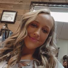 Autumn Yates's Instagram, Twitter & Facebook