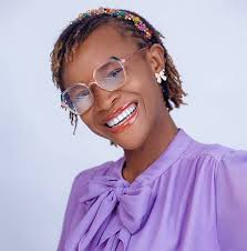 Be careful with styling and retwisting 👇🏾 The thing that does this is far  too much tension all the time