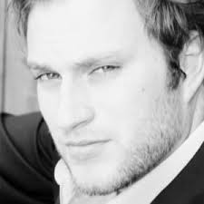 Sara auf der Suche nach Normal