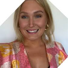 Från och med nu skiftar jag fokus som affärsområdeschef och mitt älskade  Örebrogäng kommer nu att arbeta med grymma Pär Lyckbring. Pernilla Jansson,  Gabrielle Peteri och Louise Augustsson stort tack…