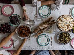 The key to throwing a dinner party for 20 of your closest friends without driving yourself crazy is to plan ahead. You Accidentally Invited 20 People For Dinner Now What