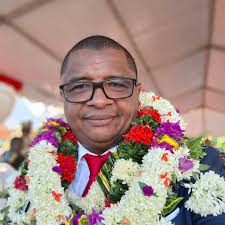 👉 C'est une première. Raphaël Mohamed va devenir le premier mahorais  licencié à Mayotte à participer aux Jeux Olympiques. 👉  https://la1ere.francetvinfo.fr/mayotte/raphael-mohamed-pour-moi-en-ce-moment-c-est-que-du-bonheur-avant-son-entree-en-lice-aux  ...