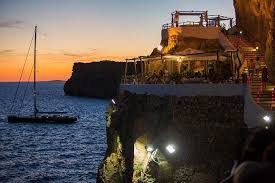 Supposedly, it was once the den of a. Covabus Transfer To Cova D En Xoroi Disco In Menorca 2021 Triphobo