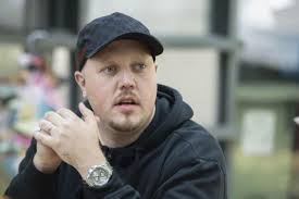 Ber kyrkan ta bollen inom missbruksvård