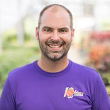 Can anyone recommend a garden designer