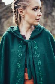 Wool Cape Alma Green