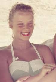 Eileen Carney's Instagram, Twitter & Facebook