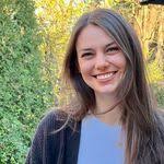 Sarah Bochner's Instagram, Twitter & Facebook