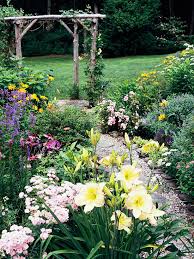 Beautiful purple and pink rose flower. Complementary Combos In Purple And Yellow Better Homes Gardens