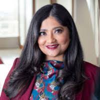 Elizabeth Chatham's Instagram, Twitter & Facebook