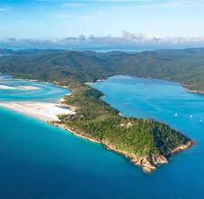 From regional towns to metropolitan brisbane, news.com.au has you covered for national news. Australien Die Whitsundays Entdeckte James Cook An Pfingsten Welt
