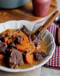 Boeuf Mijote A La Moutarde Et Au Whisky Recette Recette Roti De Boeuf Mijote De Boeuf Recettes De Cuisine