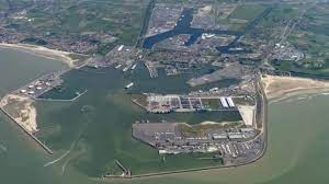 It is a seaport in the heart of europe accessible to capesize ships. Belgium S Antwerp And Zeebrugge Seaports Agree To Merge Operations
