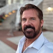 Robert Ownby's Instagram, Twitter & Facebook