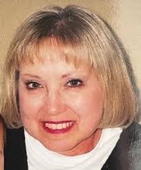 Sandra Wolf's Instagram, Twitter & Facebook