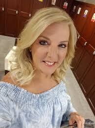 Suzanne Runyan's Instagram, Twitter & Facebook